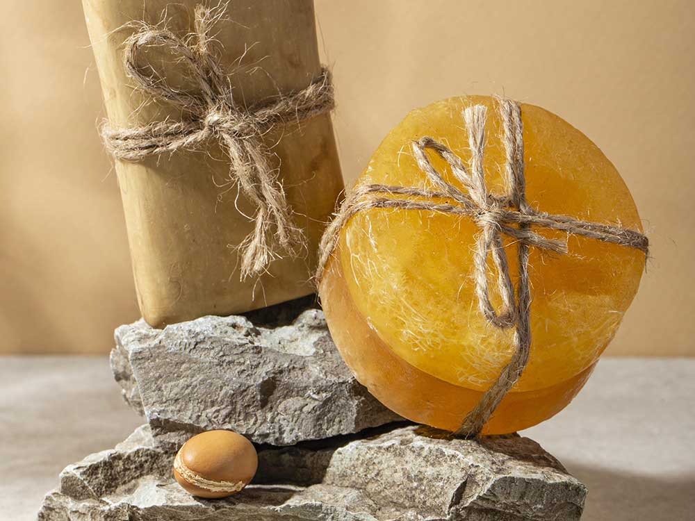 Beautiful Earth: Making Cold Process Clay Soap